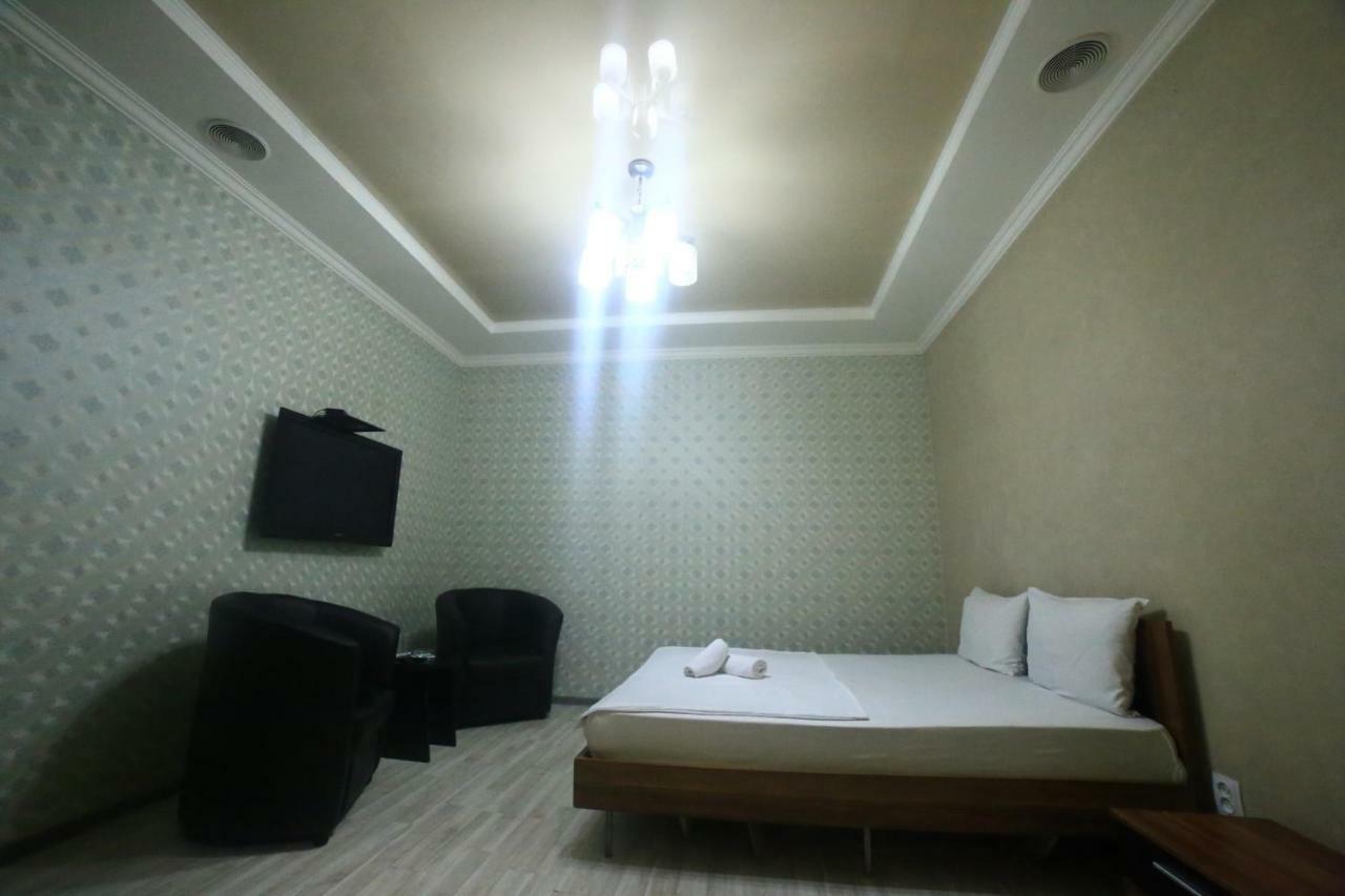 Hotel Avenue Bishkek Exterior photo